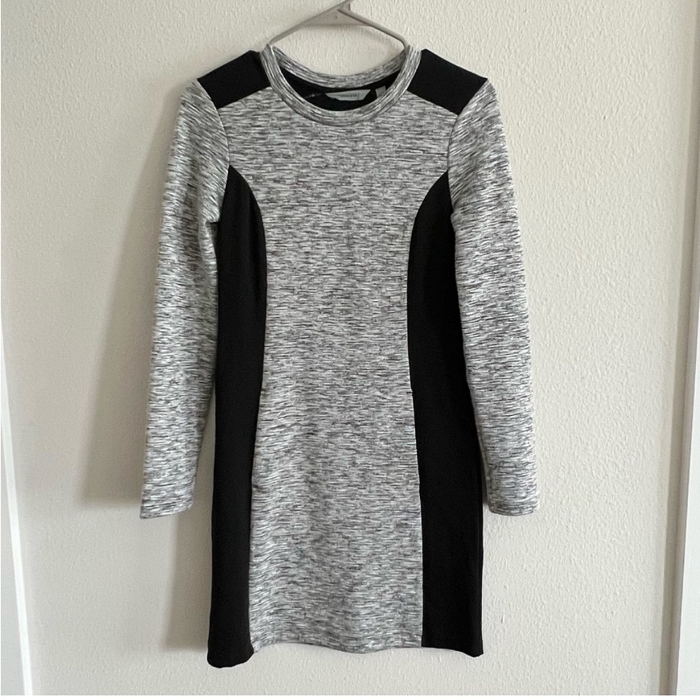 Athleta cool down workout dress - Picture 3 of 6